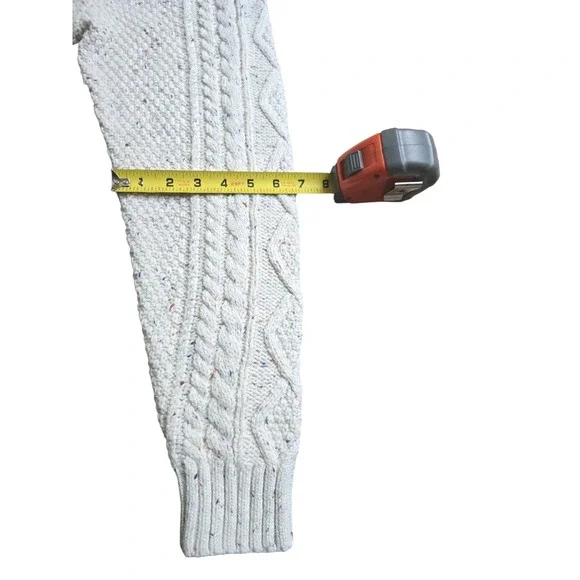 LANDS END Men's Cotton Blend Aran Cable Crew Neck Sweater Large Off White EUC Crewneck